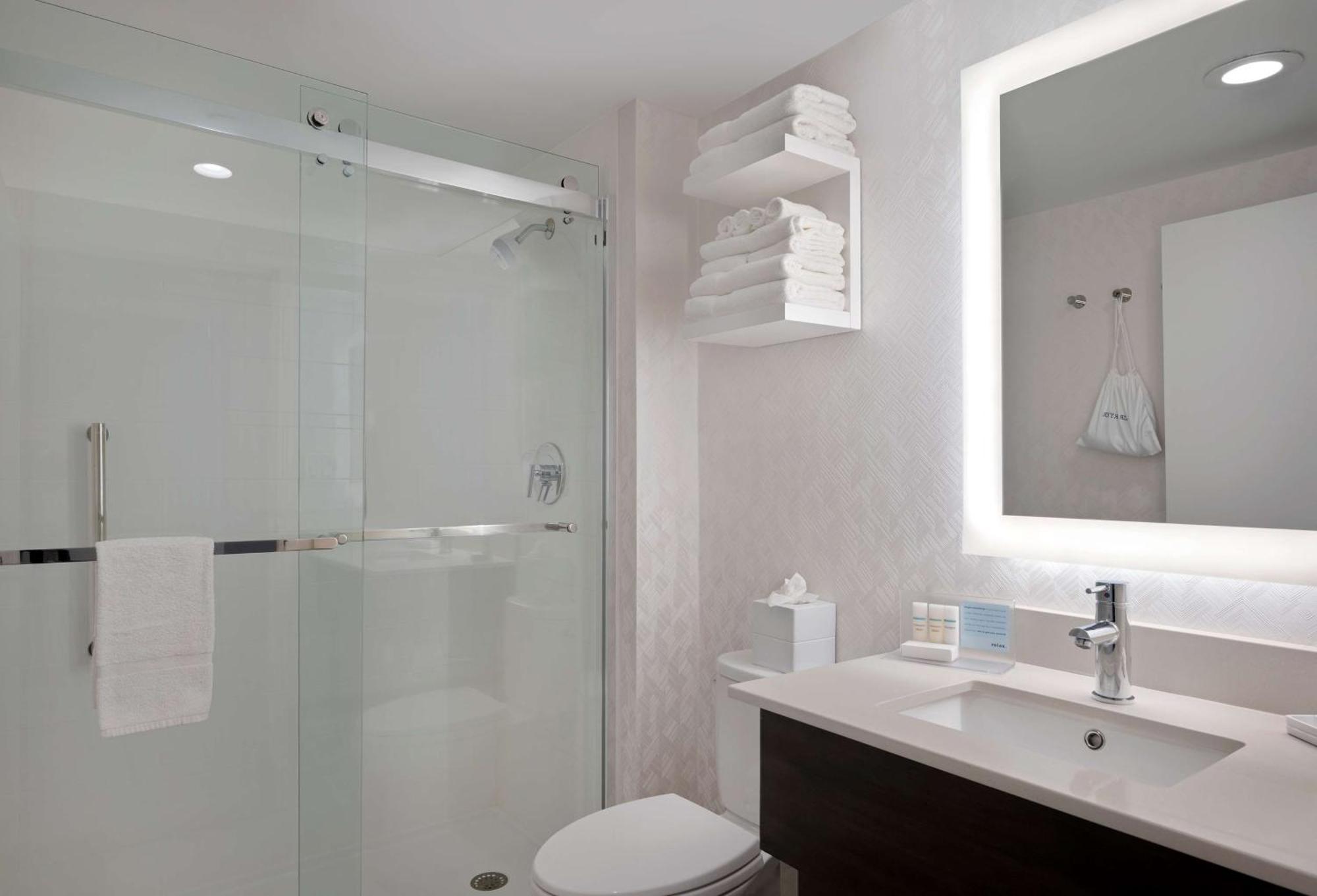 Hampton Inn By Hilton Boston/קיימברידג' מראה חיצוני תמונה