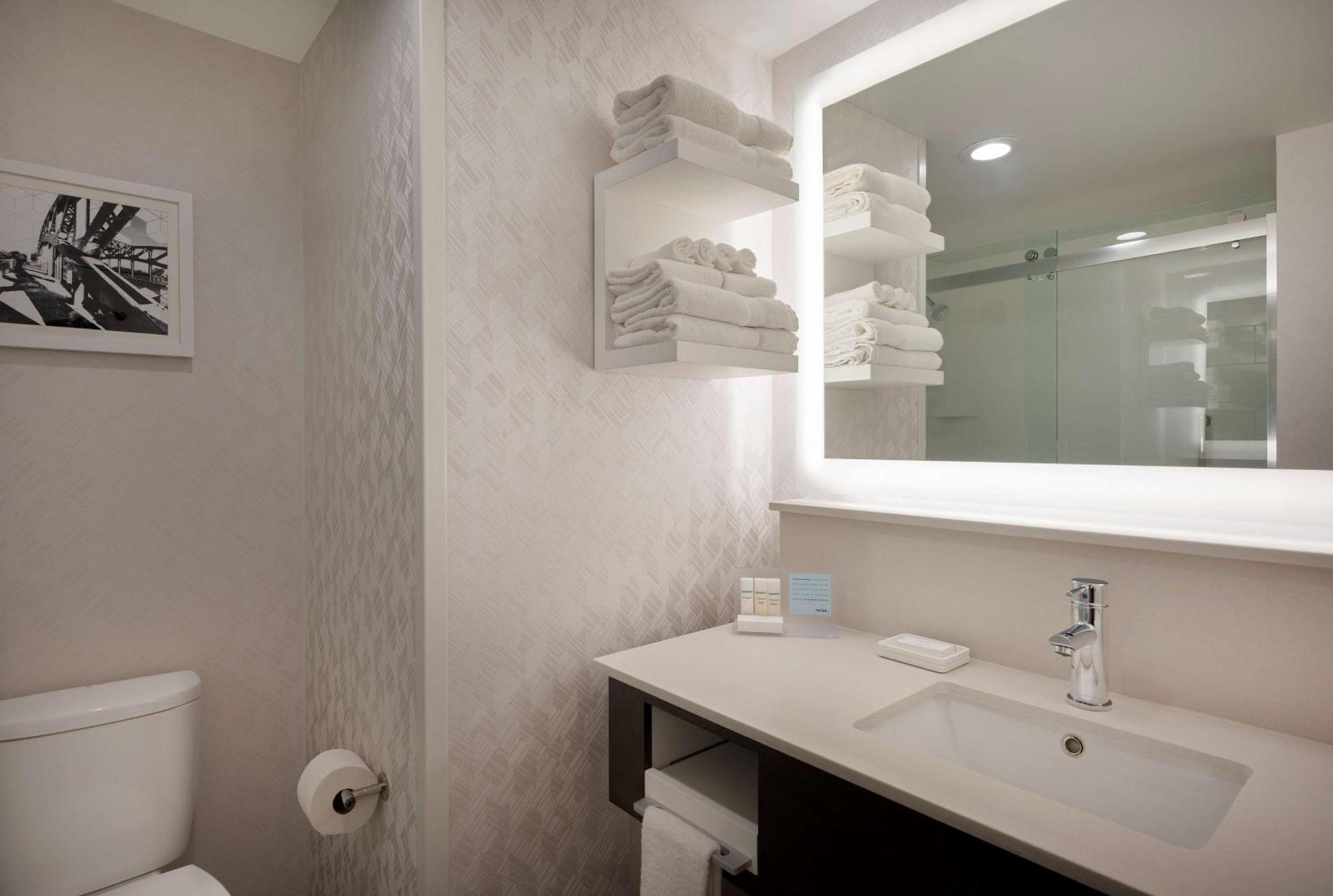 Hampton Inn By Hilton Boston/קיימברידג' מראה חיצוני תמונה