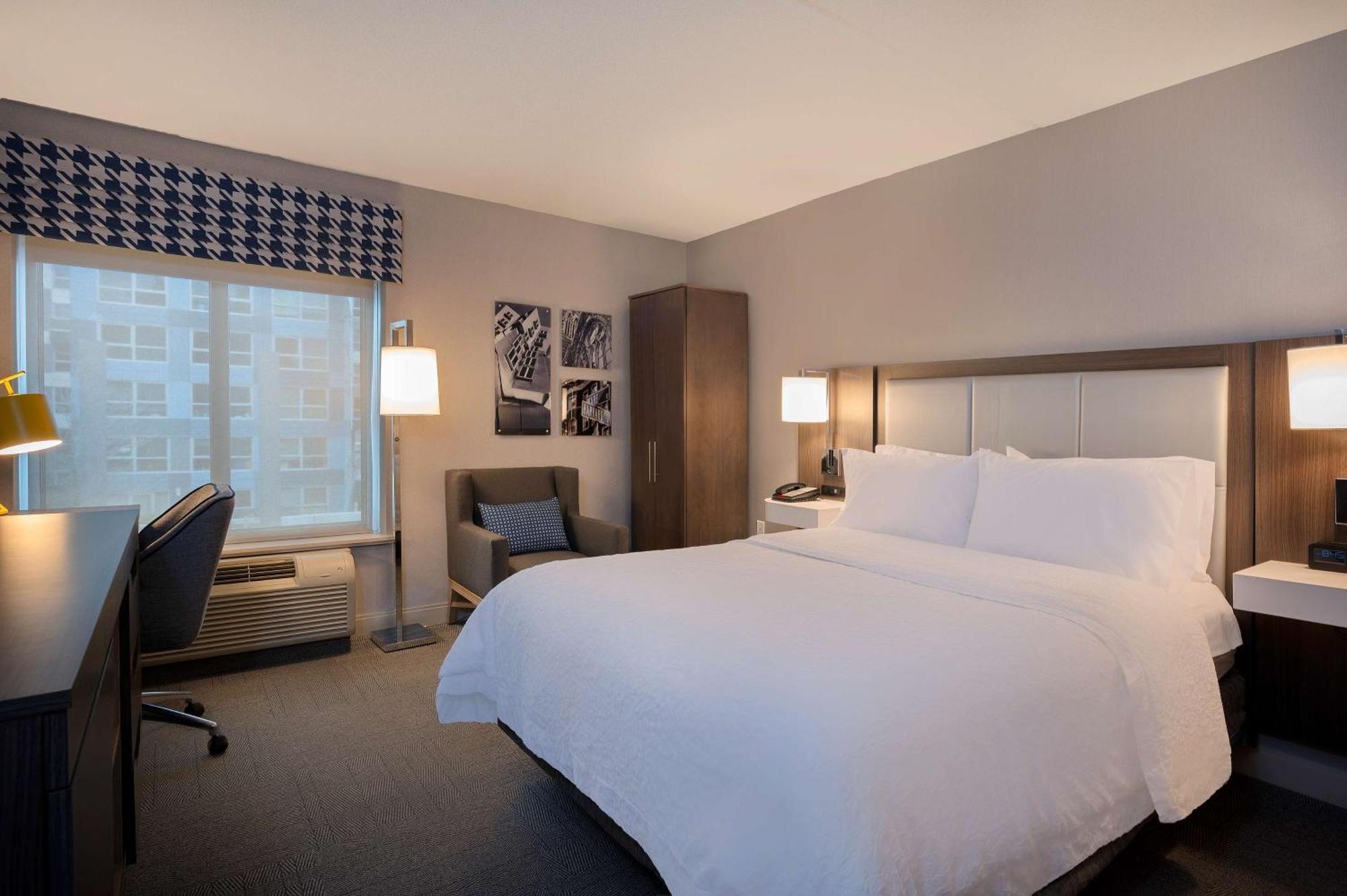 Hampton Inn By Hilton Boston/קיימברידג' מראה חיצוני תמונה
