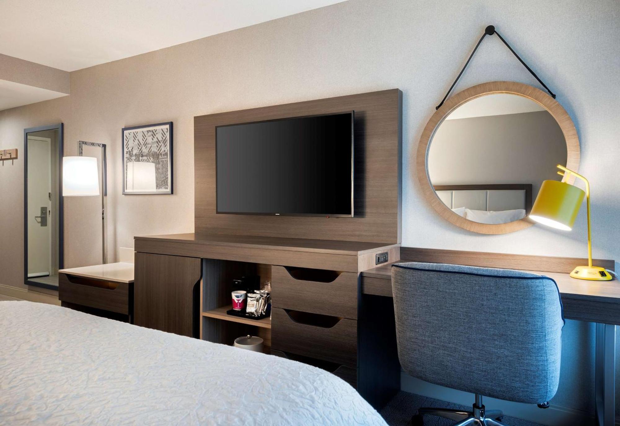 Hampton Inn By Hilton Boston/קיימברידג' מראה חיצוני תמונה