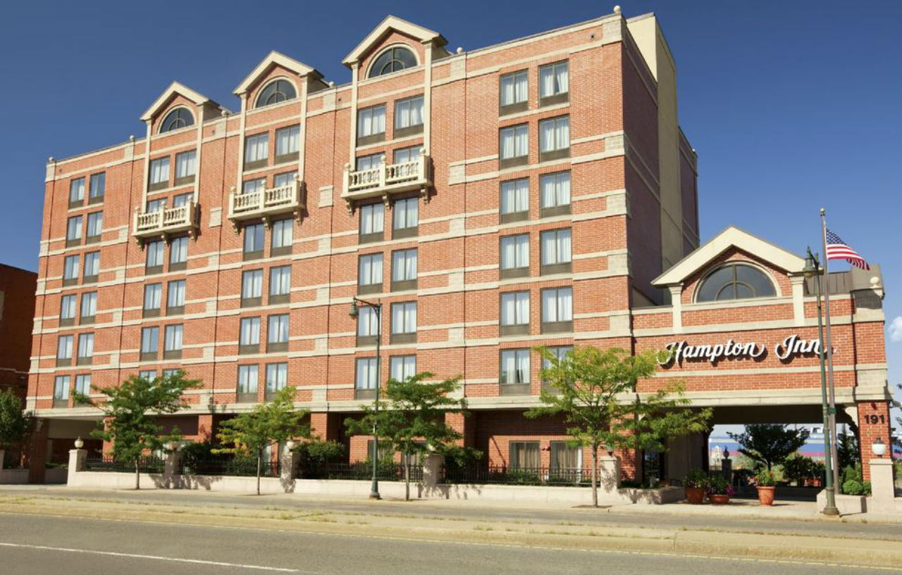 Hampton Inn By Hilton Boston/קיימברידג' מראה חיצוני תמונה